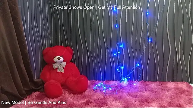 Snapshot of khushigoesnaughty0 chatting on January 19, 2026, 6:28 am khushigoesnaughty0 online show from January 19, 2026, 6:28 am