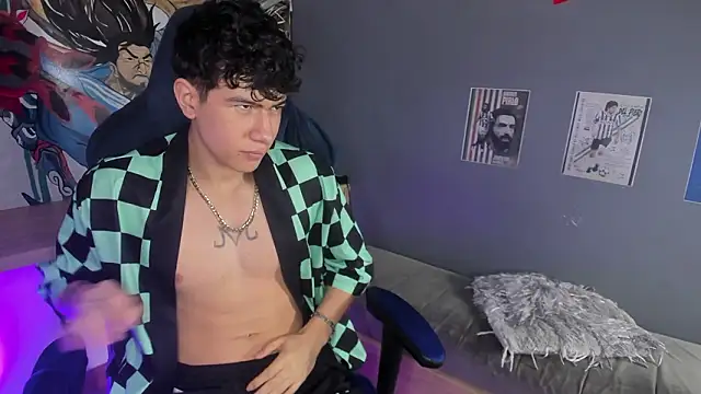 Snapshot of Criss_Adams chatting on February 5, 2026, 3:57 am Criss Adams online show from February 5, 2026, 3:57 am