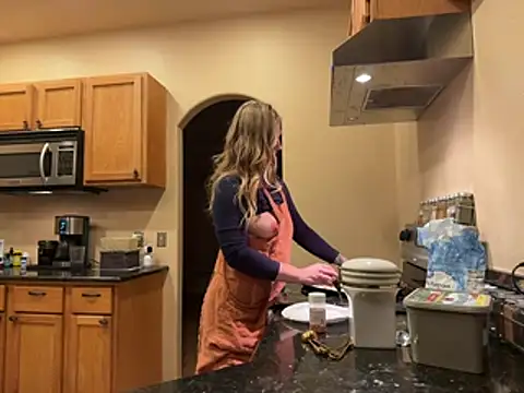 PeachWife online show from March 18, 2026, 2:48 am