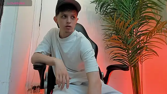 sebastamayo  online show from January 16, 2026, 8:57 pm