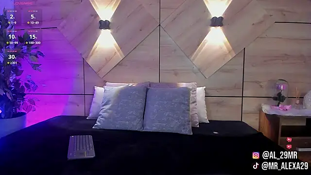 sussan fox  online show from January 9, 2026, 7:43 pm