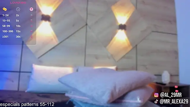 sussan fox  online show from March 31, 2026, 8:00 pm