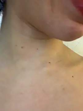 yasmina2020 online show from April 19, 2026, 3:13 pm