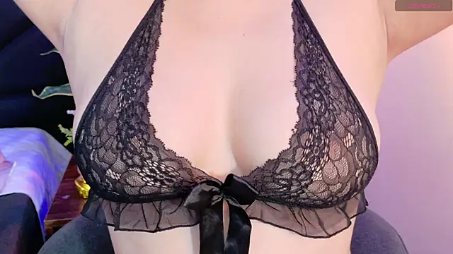 Snapshot of vicky_lopez chatting on May 16, 2026, 2:10 am vicky lopez online show from May 16, 2026, 2:10 am