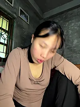 Glass ly online show from January 8, 2026, 1:22 am