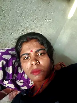 Sexy Rajkumari123 online show from April 15, 2026, 12:21 pm