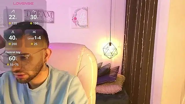 Snapshot of annie_and_ryan chatting on February 26, 2026, 4:45 am annie and ryan online show from February 26, 2026, 4:45 am