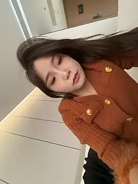 Snapshot of luck-005 chatting on March 11, 2026, 7:24 am luck-005 online show from March 11, 2026, 7:24 am