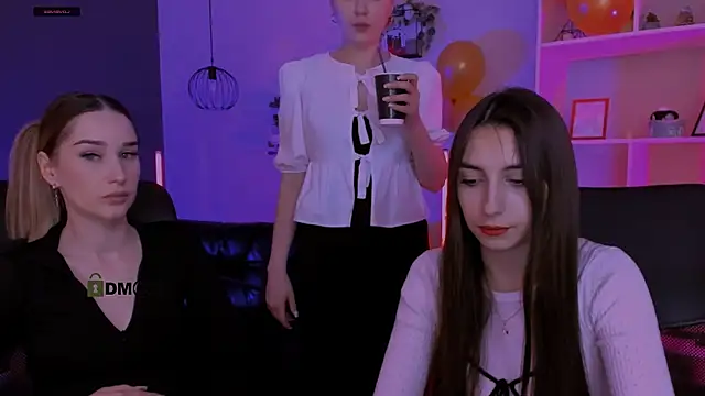 mila firee online show from April 3, 2026, 8:10 am