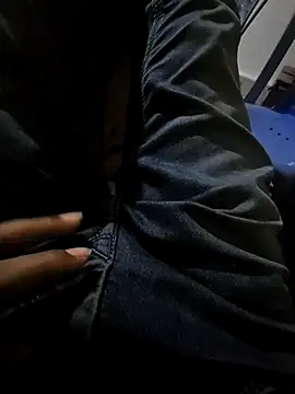 SHARIF12123 online show from February 20, 2026, 3:47 pm