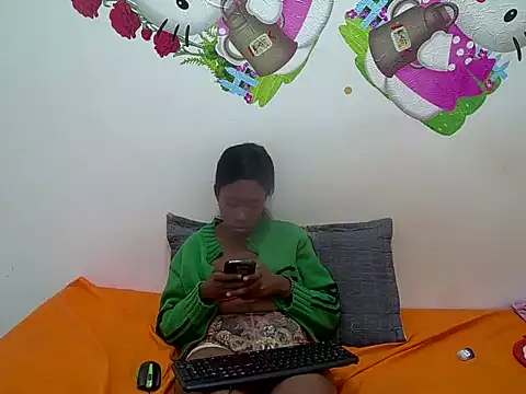 MissSexyVibe32 online show from December 14, 2025, 4:23 pm