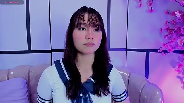 lovequinn mjs online show from December 16, 2025, 8:13 pm