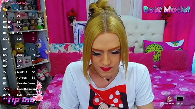 golden girl01 online show from June 11, 2026, 4:37 pm
