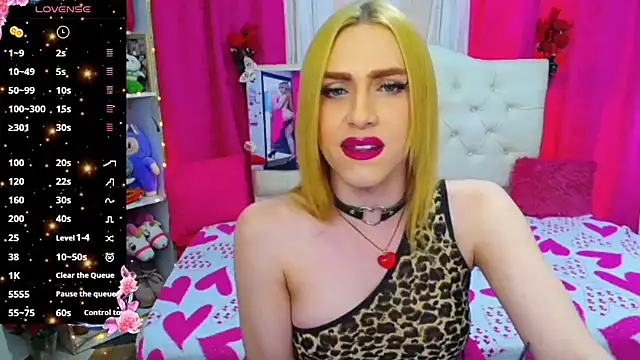 golden girl01 online show from May 25, 2026, 7:45 pm