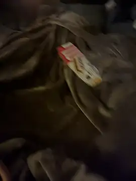 lulu0133 online show from January 15, 2026, 10:35 pm