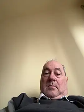 csikar online show from March 30, 2026, 8:27 am