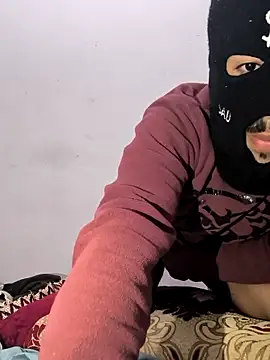 Snapshot of twinkarabboy chatting on February 10, 2026, 11:04 pm twinkarabboy online show from February 10, 2026, 11:04 pm