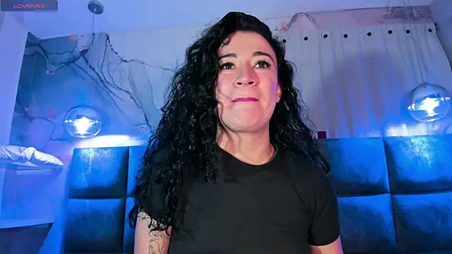 Victoria01  online show from March 30, 2026, 9:33 am