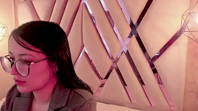 Lovely-martina online show from February 23, 2026, 12:39 pm