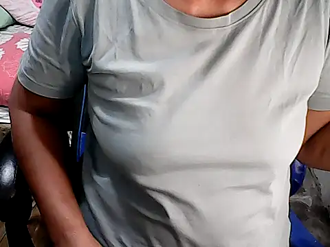 ChaChaMoreno Palangga online show from February 10, 2026, 1:54 pm
