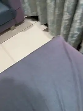 sam07422 online show from April 19, 2026, 4:08 pm