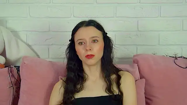 ArinaKubrick online show from January 14, 2026, 4:21 pm