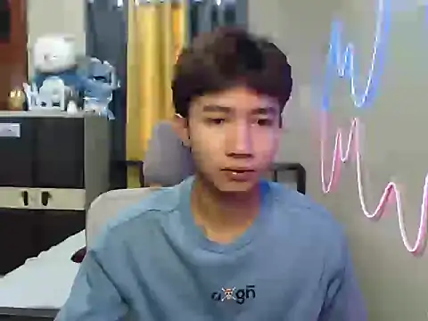 Snapshot of Ur_hottestjonny chatting on June 24, 2026, 12:20 am Ur hottestjonny online show from June 24, 2026, 12:20 am