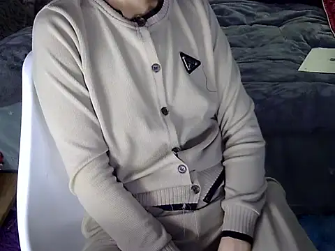 Chichi 86 online show from February 7, 2026, 4:37 pm