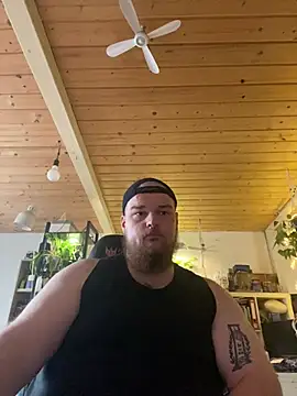 YoursxTruly online show from February 25, 2026, 10:04 am