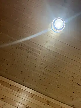 SilkyMira online show from April 18, 2026, 7:07 pm