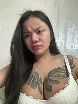 leo-kitty online show from April 16, 2026, 12:00 am