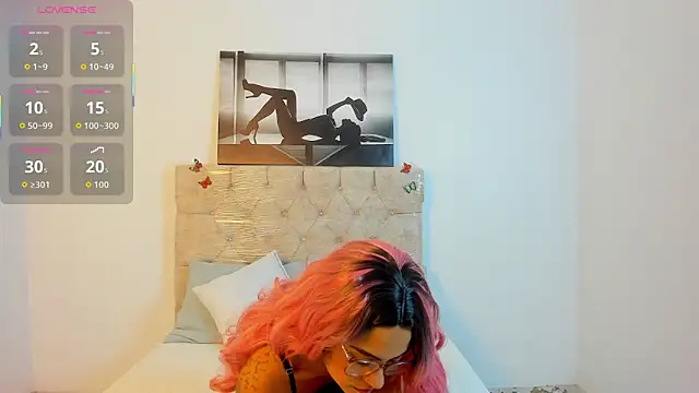 Parislennon online show from February 24, 2026, 8:31 pm