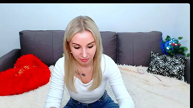 Hanna--Sweet online show from February 12, 2026, 3:56 pm