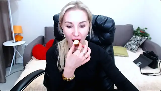 Hanna--Sweet online show from February 4, 2026, 10:32 am