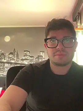 sognatore99 online show from April 13, 2026, 8:18 am