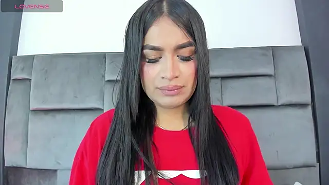 Silvanna-Casstro online show from February 2, 2026, 7:46 pm