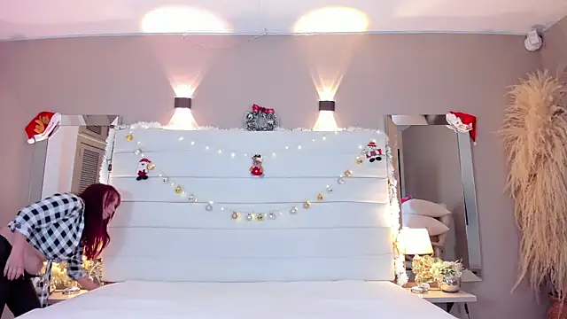 maturexxx  online show from December 20, 2025, 7:39 pm