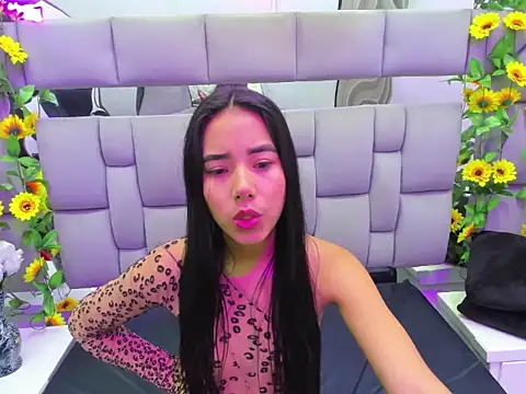 Lia velvet69 online show from April 14, 2026, 2:00 pm