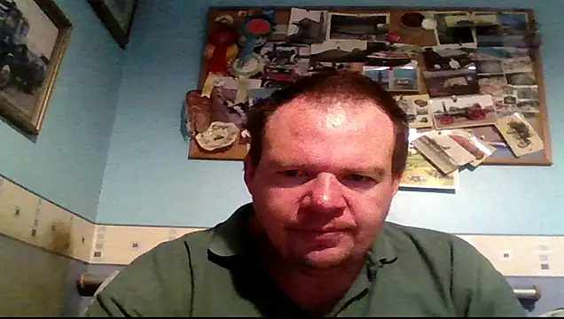 Snapshot of mrhardcock12 chatting on February 18, 2026, 3:19 pm mrhardcock12 online show from February 18, 2026, 3:19 pm