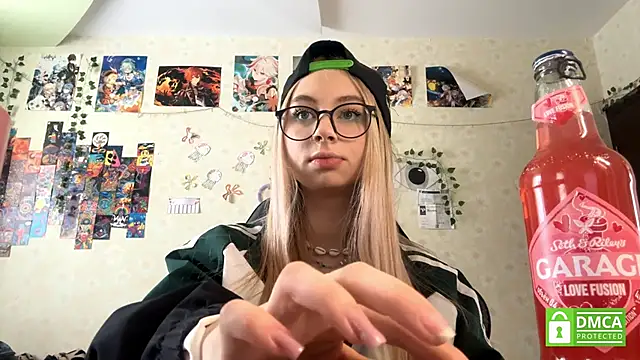 JanelBray online show from February 26, 2026, 9:09 am