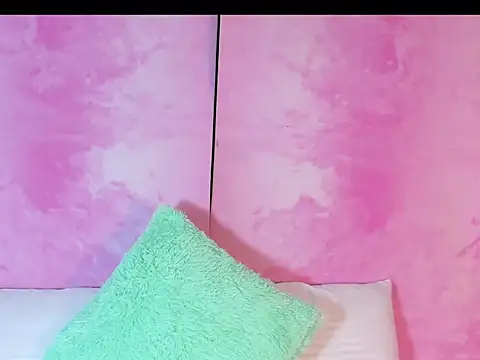 Ayla-marttinez online show from January 9, 2026, 1:12 am