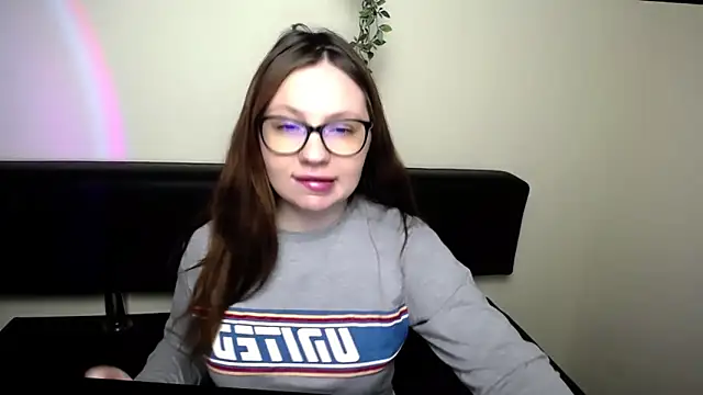 LiliaErmi online show from April 24, 2026, 6:26 am