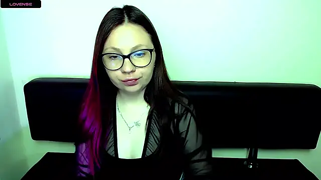 LiliaErmi online show from May 30, 2026, 6:09 am