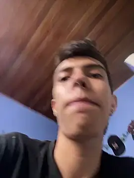 Juan Gomezz26 online show from March 5, 2026, 9:43 pm