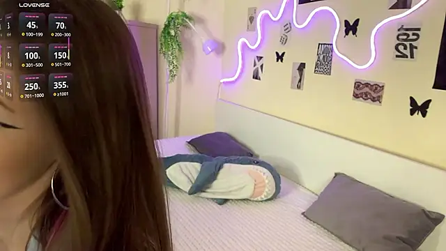 Snapshot of DreamyPalace chatting on February 28, 2026, 1:11 pm DreamyPalace online show from February 28, 2026, 1:11 pm