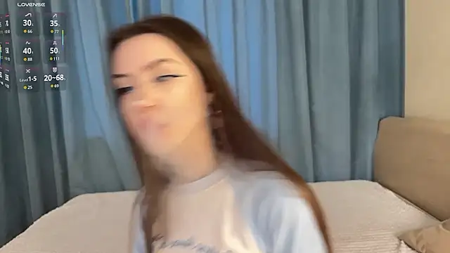 Snapshot of DreamyPalace chatting on March 1, 2026, 1:22 pm DreamyPalace online show from March 1, 2026, 1:22 pm