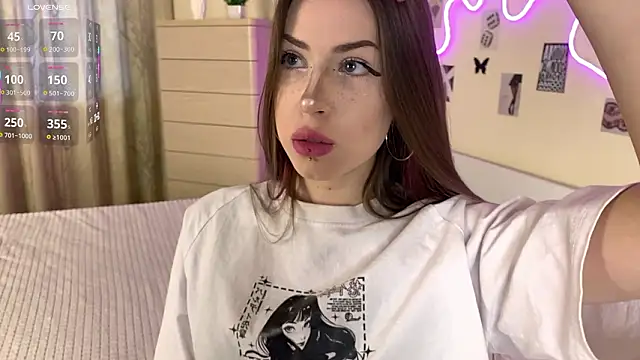 Snapshot of DreamyPalace chatting on February 24, 2026, 1:23 pm DreamyPalace online show from February 24, 2026, 1:23 pm