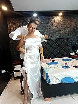 DanteYCeleste online show from January 14, 2026, 5:16 pm