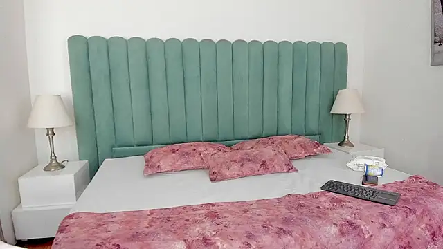 Scarlett  Noir online show from March 26, 2026, 8:18 pm