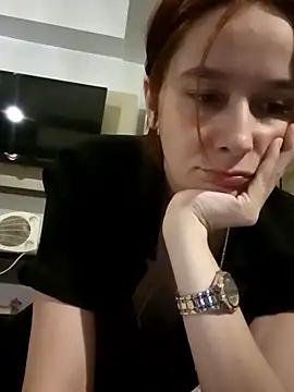 Atwsliiikizilll online show from January 7, 2026, 6:07 am